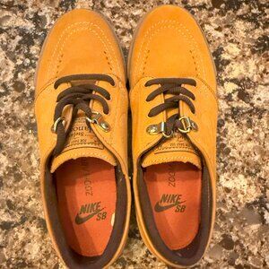 Suede Nike SB Stefan Janoski Zoom Air Mens Sz 4 Camel